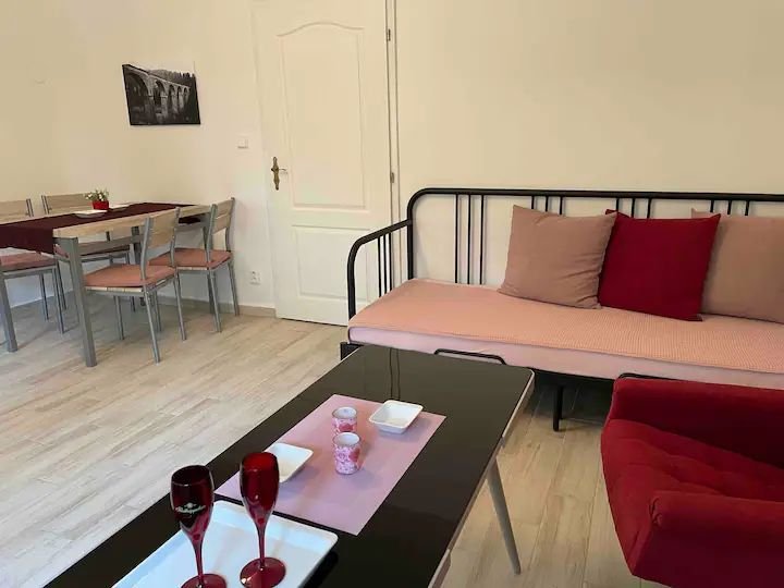 Dvojdomek u hotelu vydra