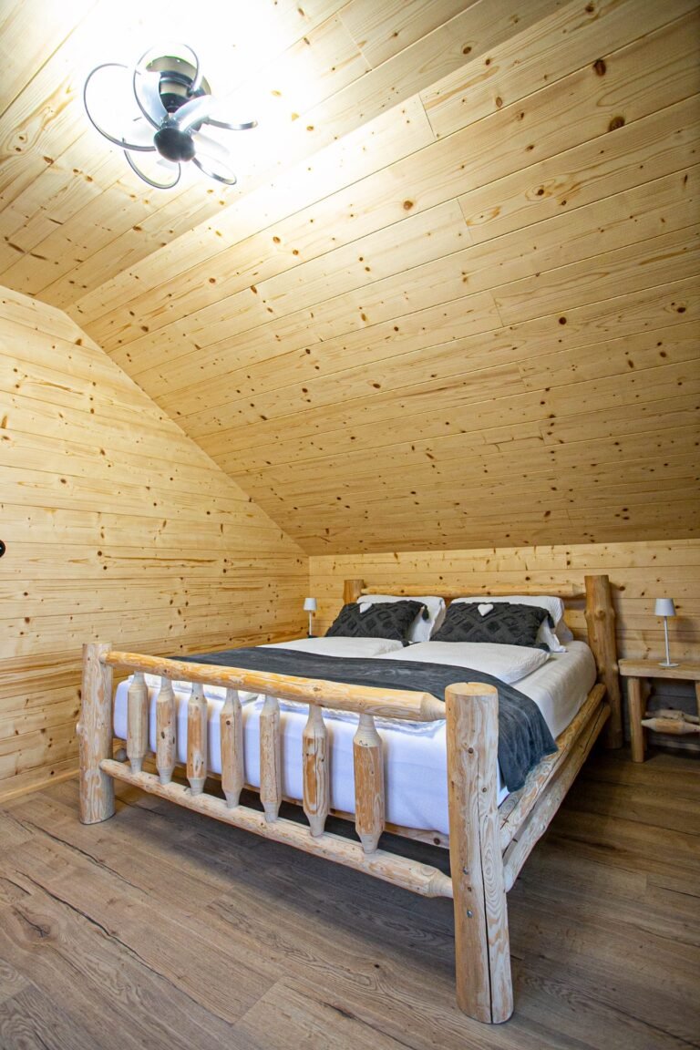 Chalet pod strazovom