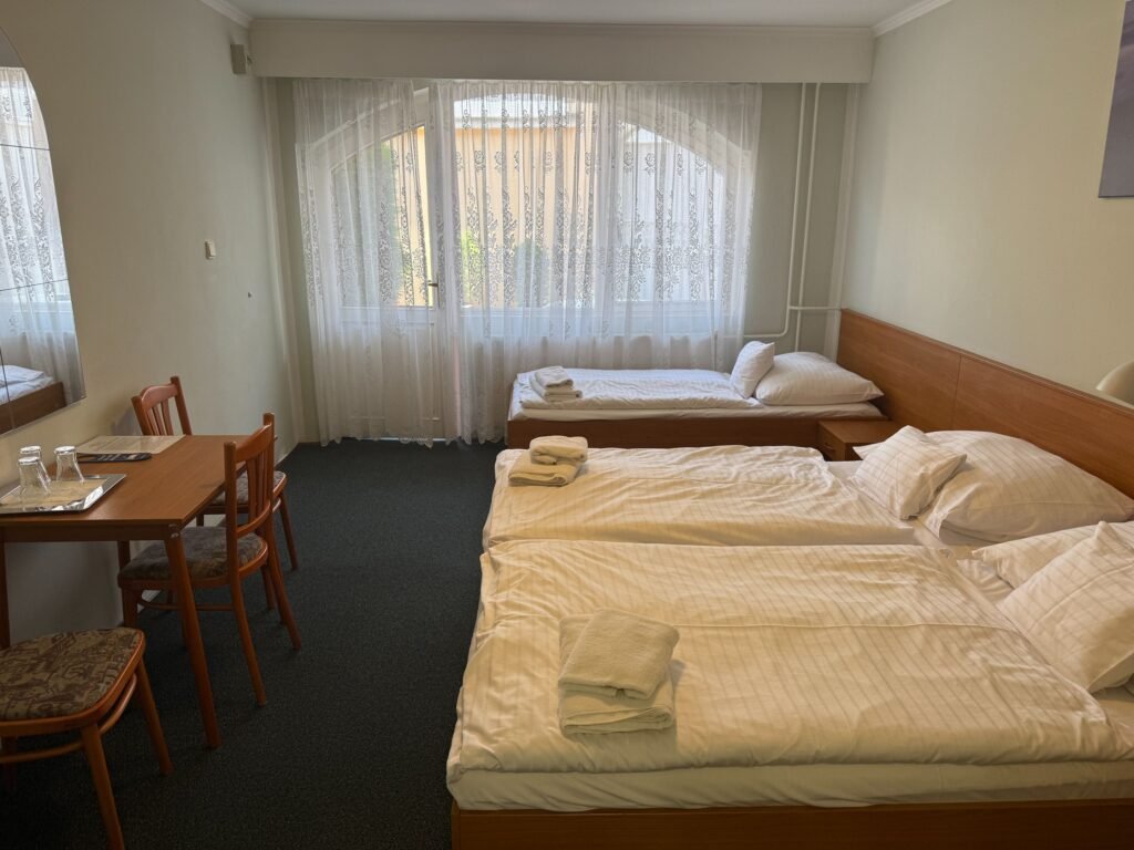 Hotel sturovo atrium — foto 1