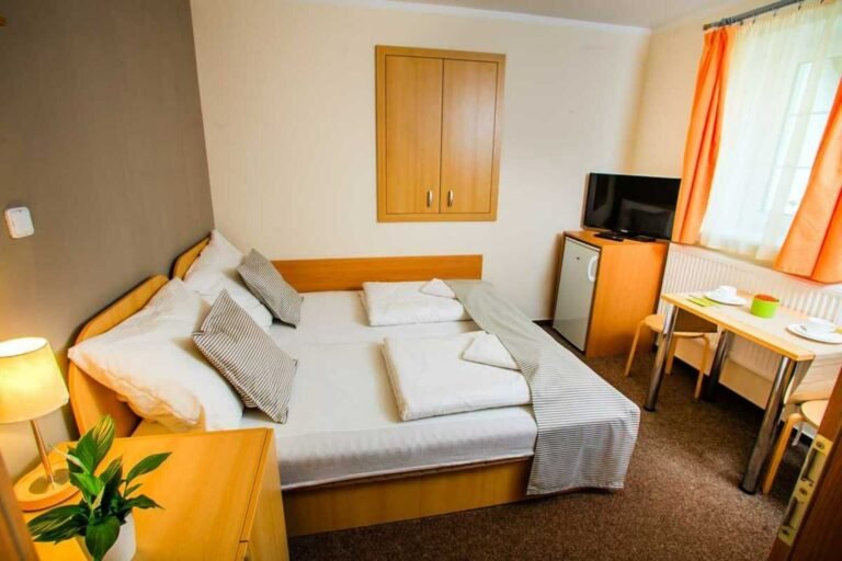 Chata nisanka