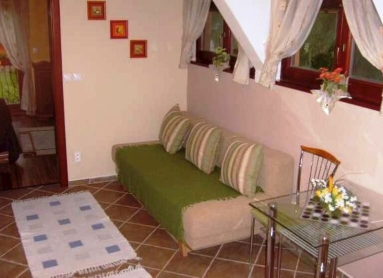 Penzion domcek alba regia egri