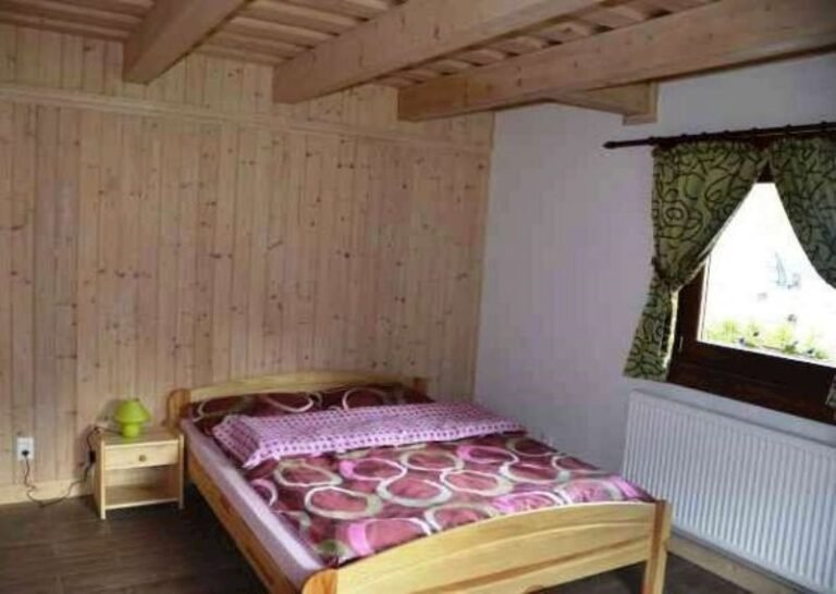 Chalupka pri mlyne