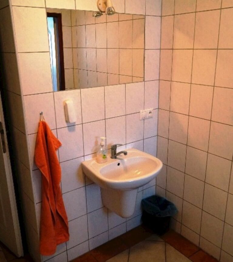 Ubytovna obchodne centrum zavar