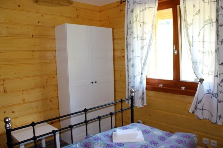 Chata pod skalami