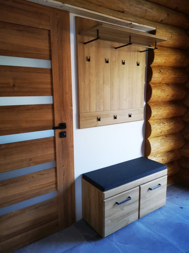 Koliba pod skalami sulov