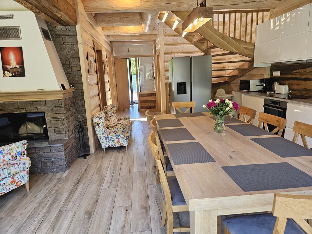 Rozpravkovy zrub so sukromnym wellness — foto 1
