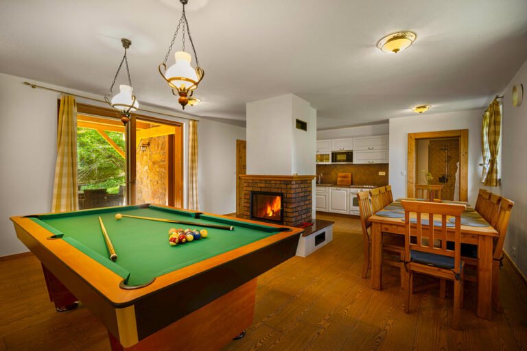 Drevenica tale s wellnessom a biliardom